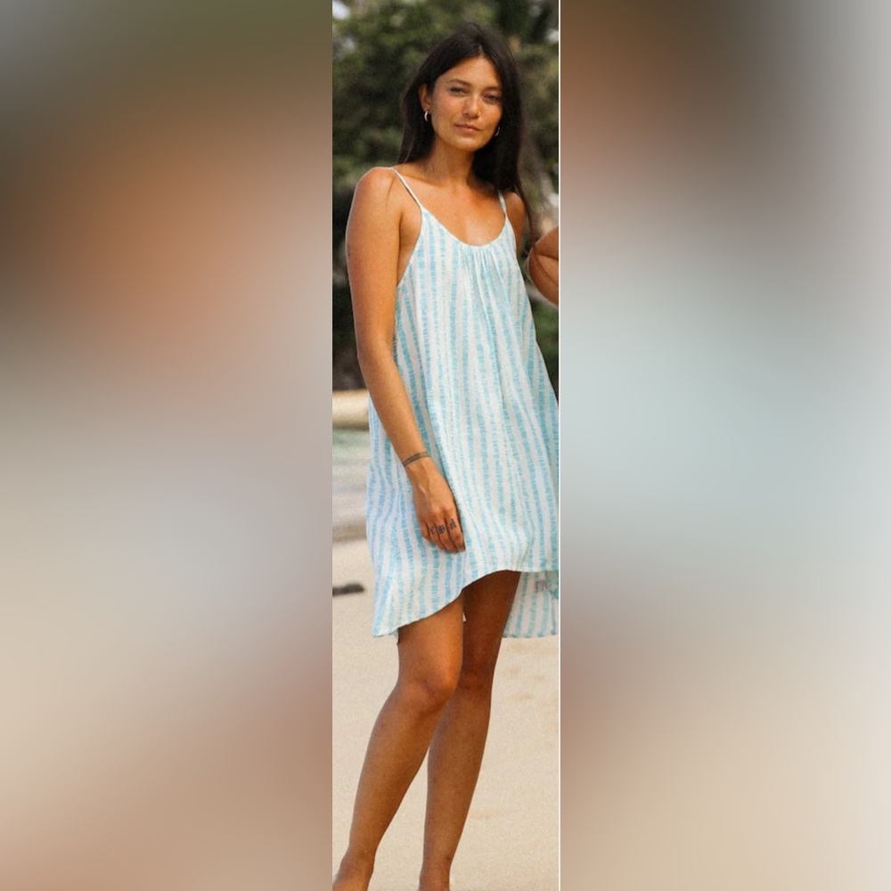 XIX Palms NWT Bimini OG Mini Dress
Size Medium